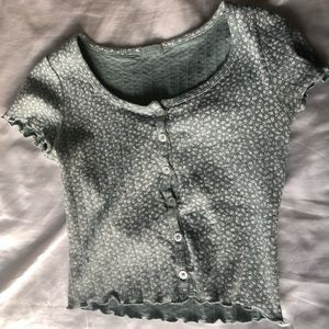 Brandy Melville light blue/green floral button down cropped shirt